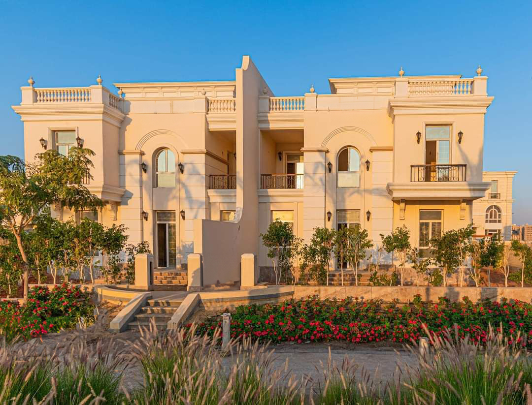 658997f399dfc_8-Villas-for-sale-in-Garden-City-New-Capital-city-edge-شقق-للبيع-كمبوند-جاردن-سيتي-العاصمة-الإدارية-سيتي-ايدج-للتطوير.jpg