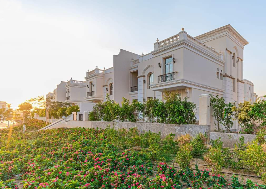 658997f41e107_6-Villas-for-sale-in-Garden-City-New-Capital-city-edge-شقق-للبيع-كمبوند-جاردن-سيتي-العاصمة-الإدارية-سيتي-ايدج-للتطوير.jpg