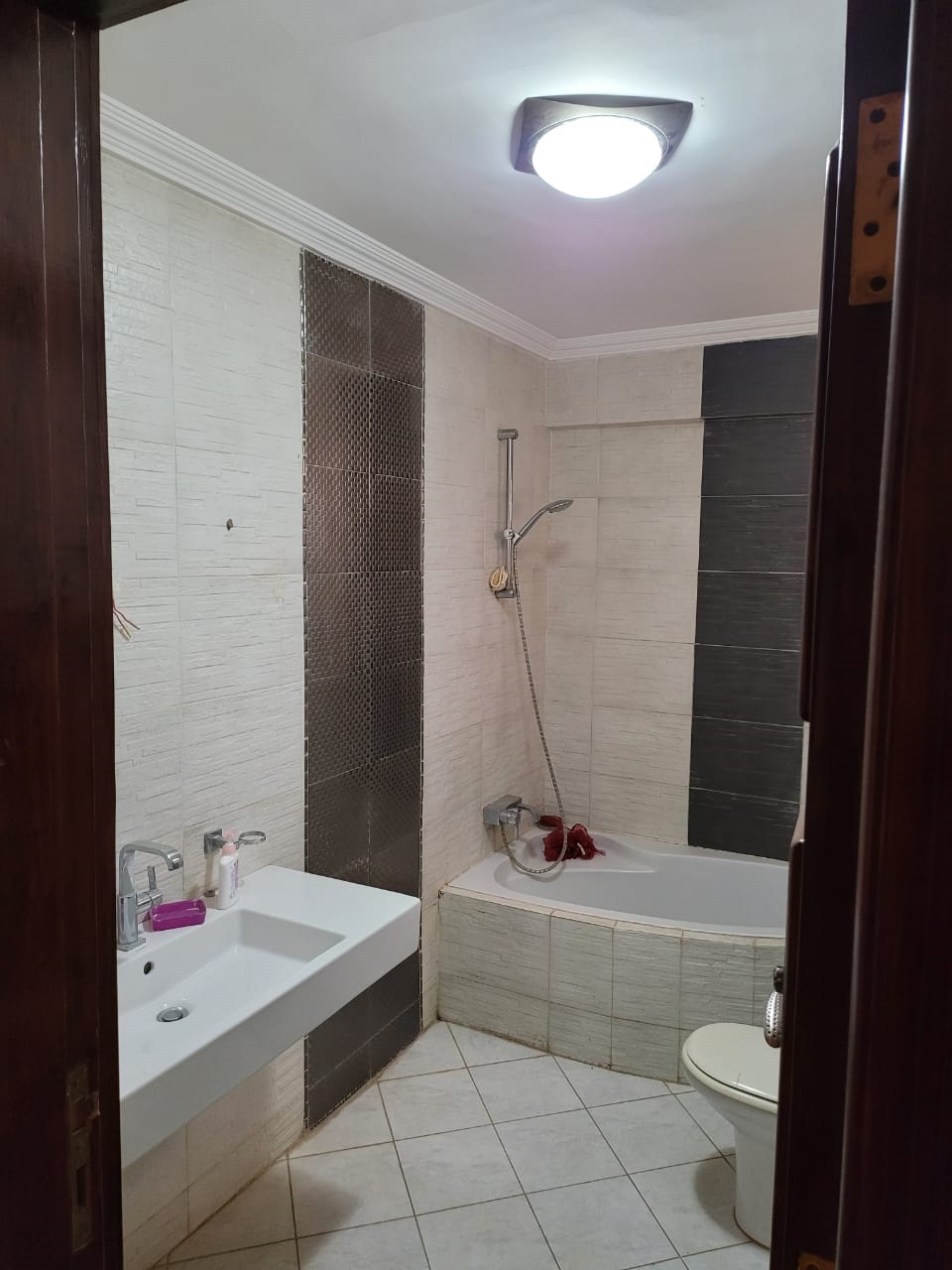 Special Apartment 185 M2 For Sale At Al Miraj Al Alawi Al Maadi شقة مميزة 185 متر للبيع في المعراج العلوي بالمعادي.jpg