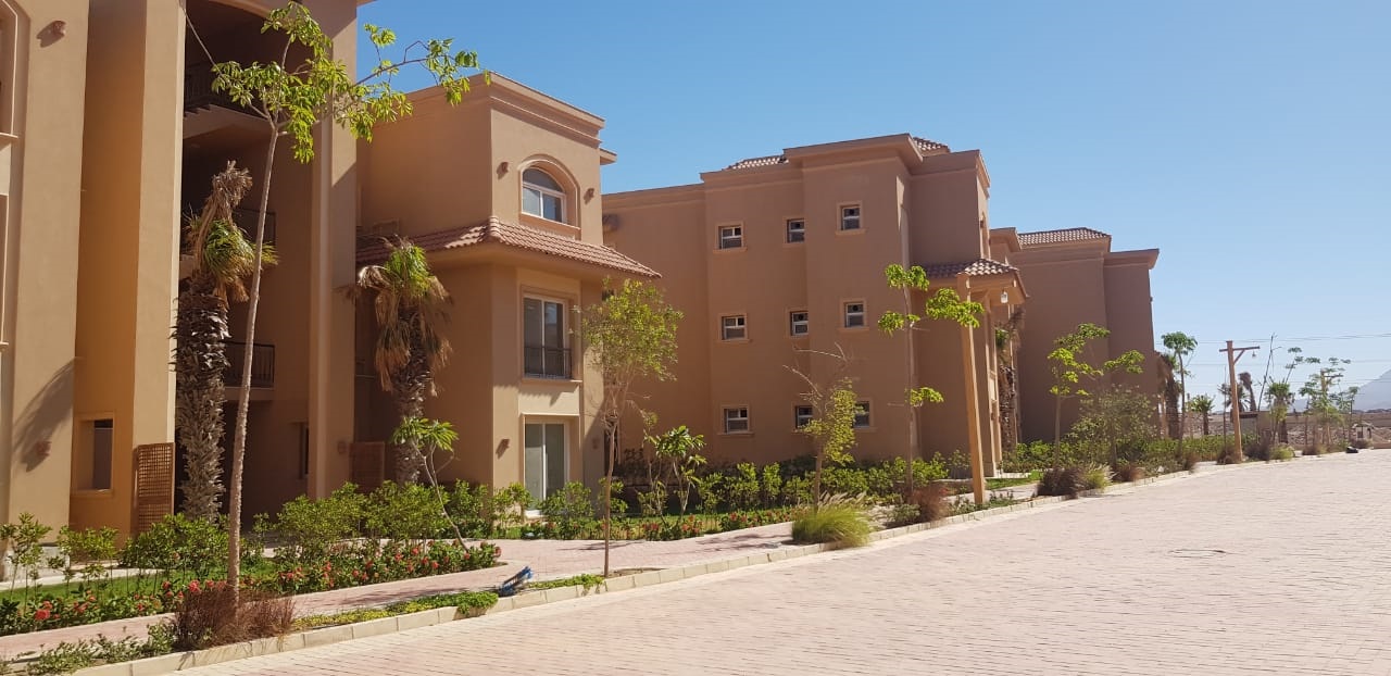 Charming Upper Chalet 120 M2 For Sale At Laguna Bay Ein Sokhna شاليه علوي ساحر 120 متر للبيع في لاجونا باي العين السخنة.jpg