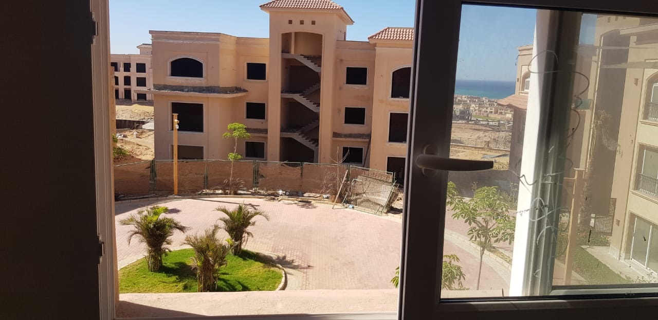 Charming Upper Chalet 120 M2 For Sale At Laguna Bay Ein Sokhna شاليه علوي ساحر 120 متر للبيع في لاجونا باي العين السخنة.jpg